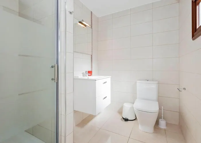 Paradise Found, Golf Del Sur