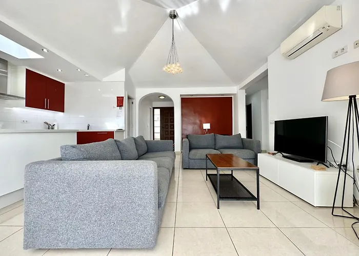 Paradise Found, Golf Del Sur *