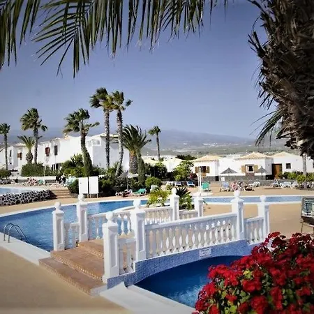 Paradise Found, Golf Del Sur Vila *